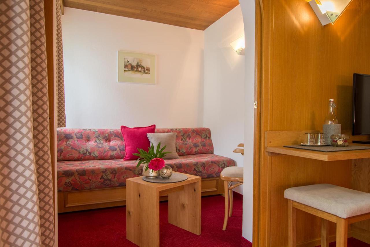Pension Christophorus Hotel Garni Partenen Luaran gambar