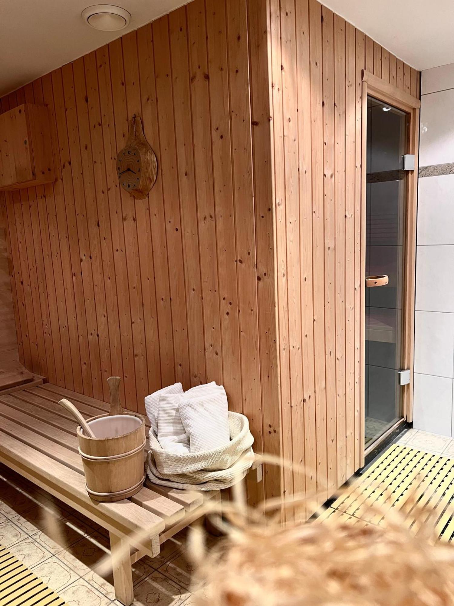 Pension Christophorus Hotel Garni Partenen Luaran gambar
